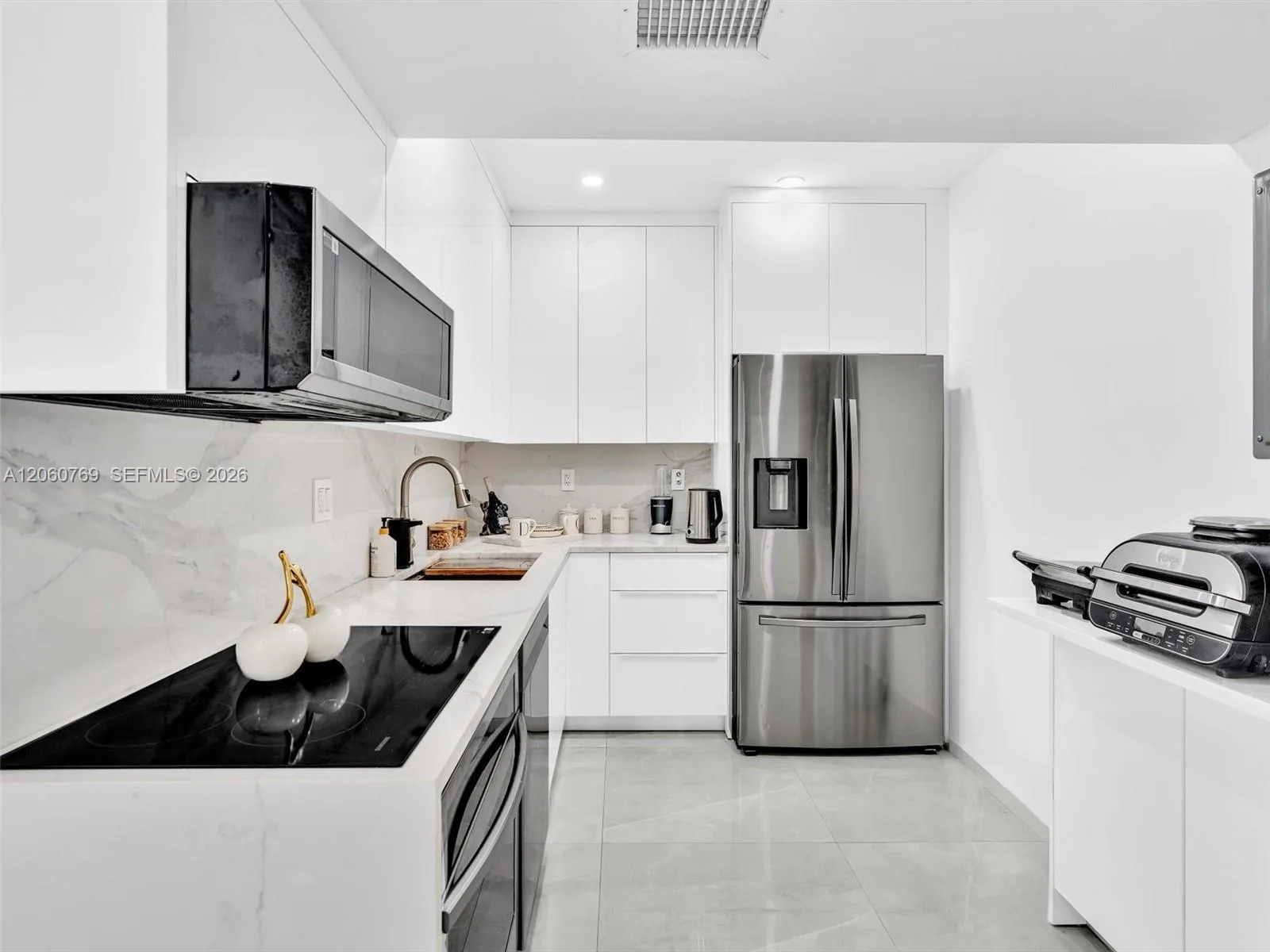 3731 N Country Club Dr # PH-24, Aventura, FL 33180 — zdjęcie 4