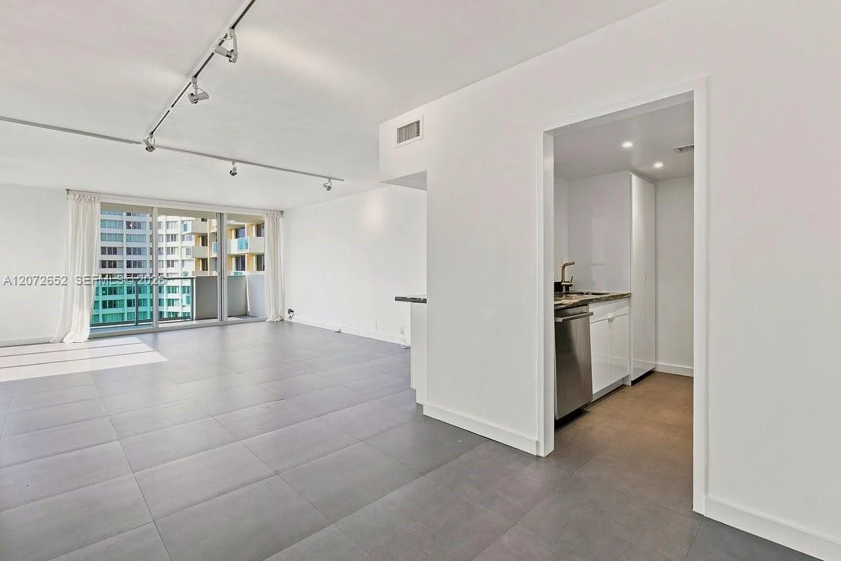 1200 West Ave # 815, Miami Beach, FL 33139 photo 2