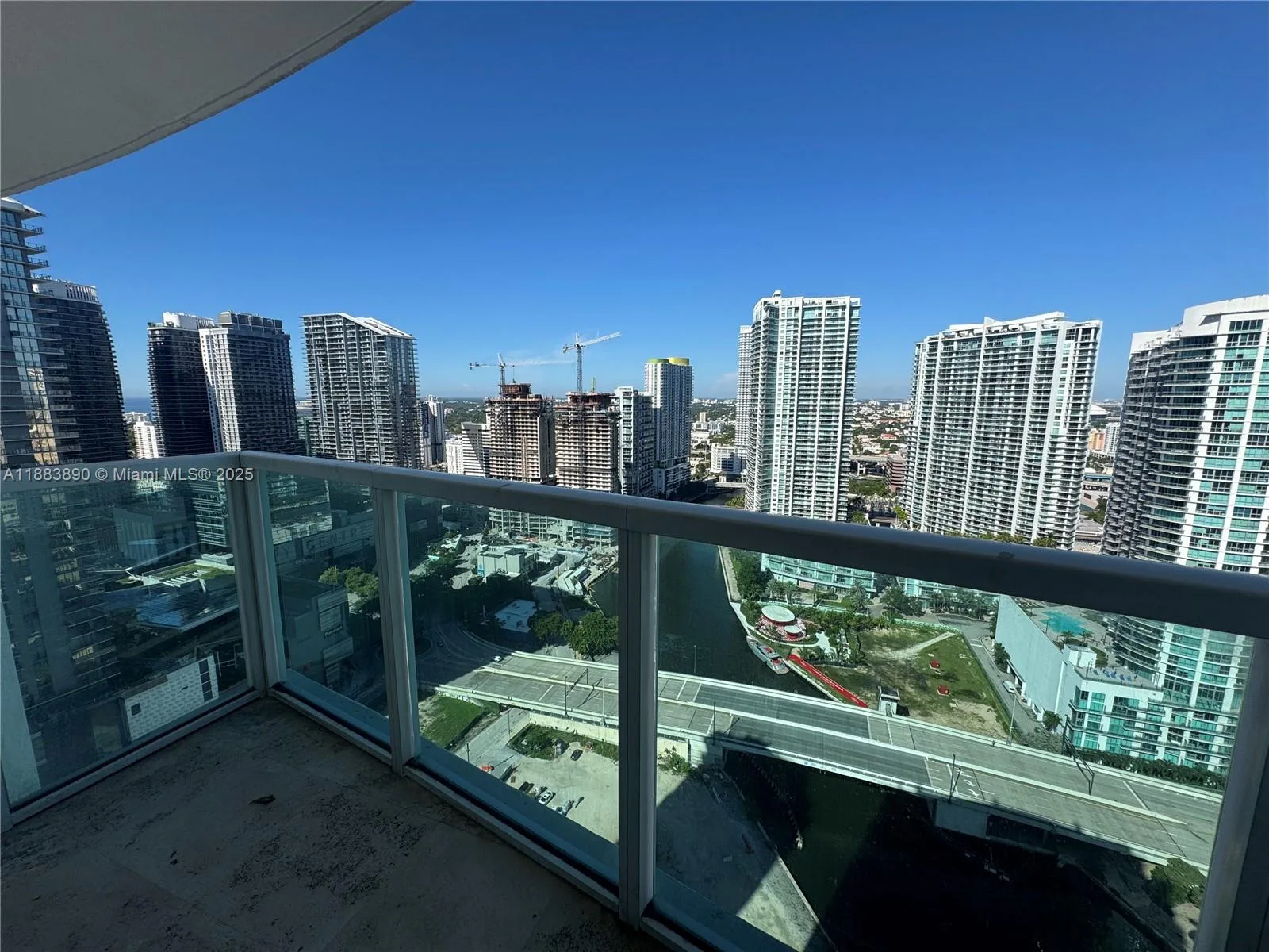 31 SE 5th St # 3817, Miami, FL 33131 photo 2