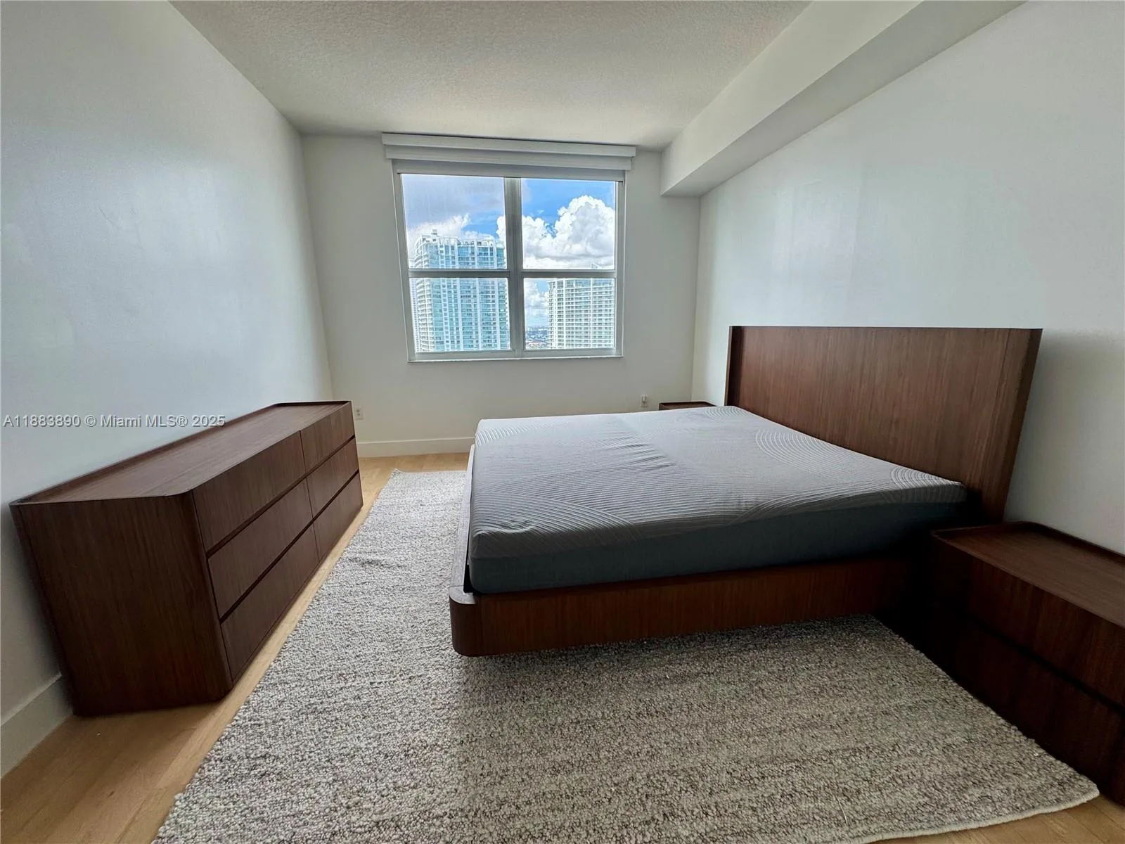 31 SE 5th St # 3817, Miami, FL 33131 photo 9