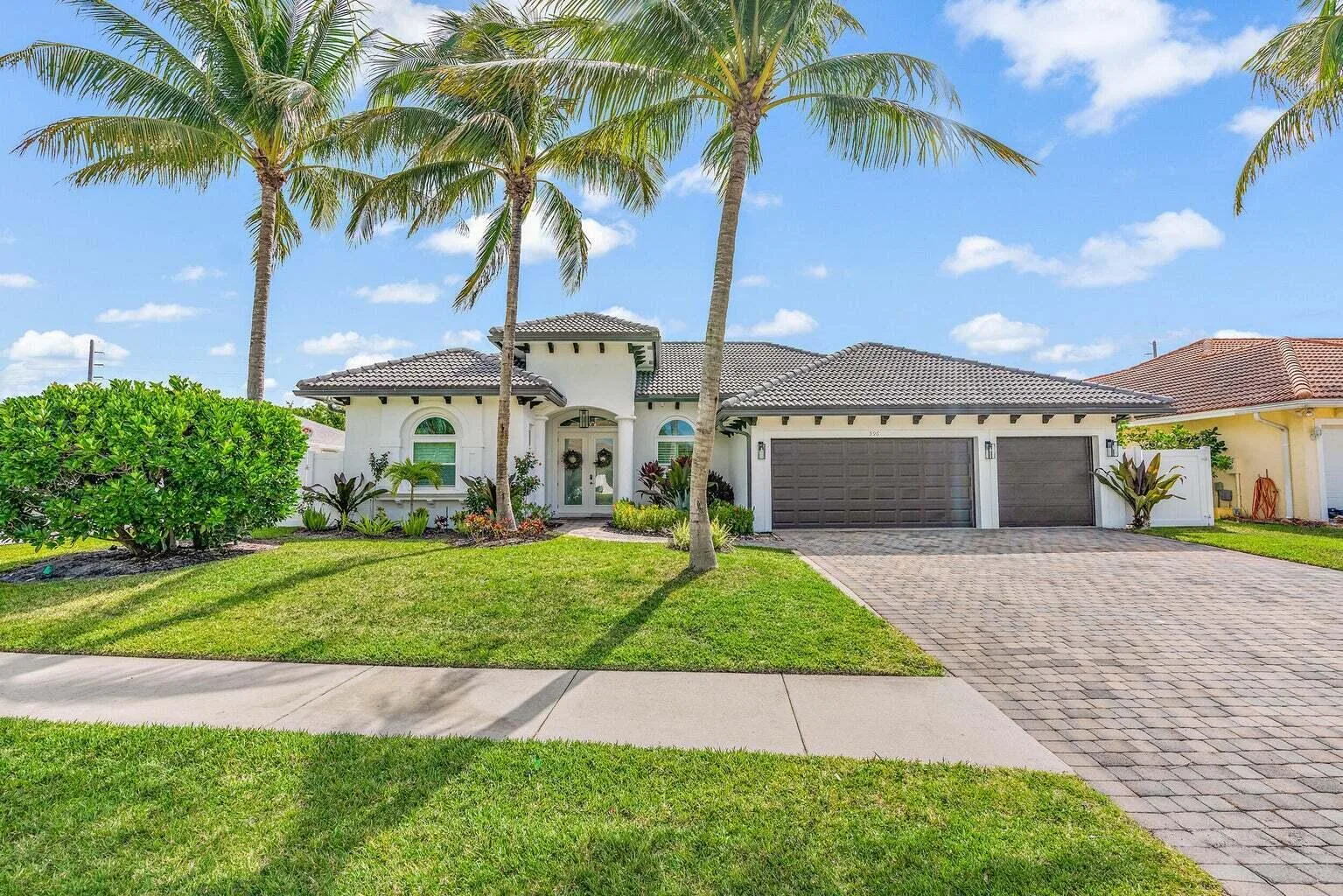 596 N Cypress Drive, Tequesta, FL 33469