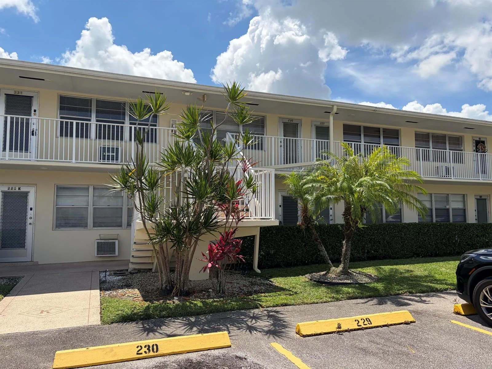 220 Berkshire K # 220, West Palm Beach, FL 33417