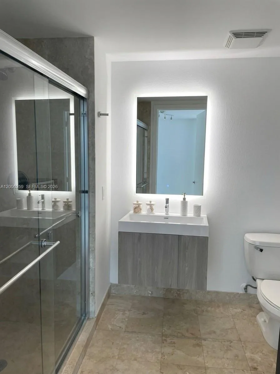 350 S Miami Ave # 1702, Miami, FL 33130 photo 4