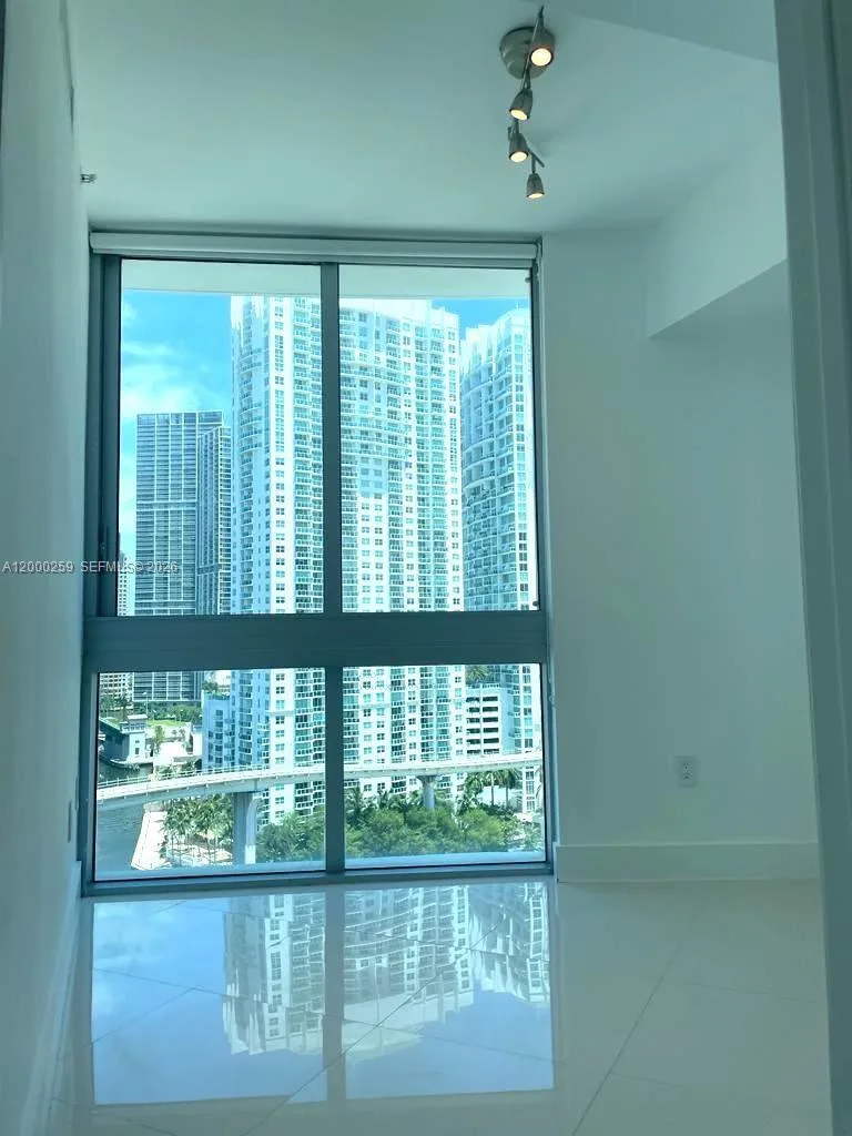 350 S Miami Ave # 1702, Miami, FL 33130 photo 7