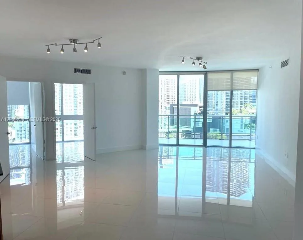 350 S Miami Ave # 1702, Miami, FL 33130 photo 8