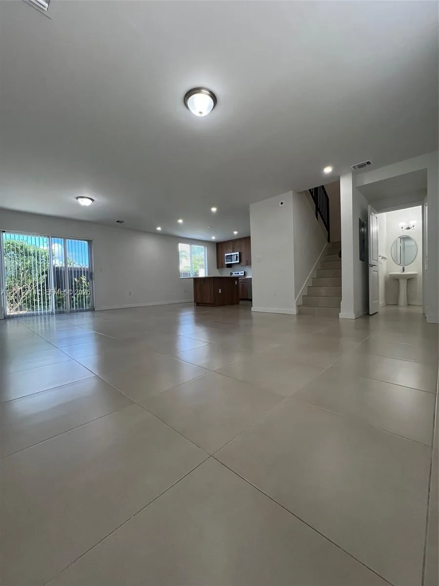 199 N Redland Rd # B5, Florida City, FL 33034 photo 6