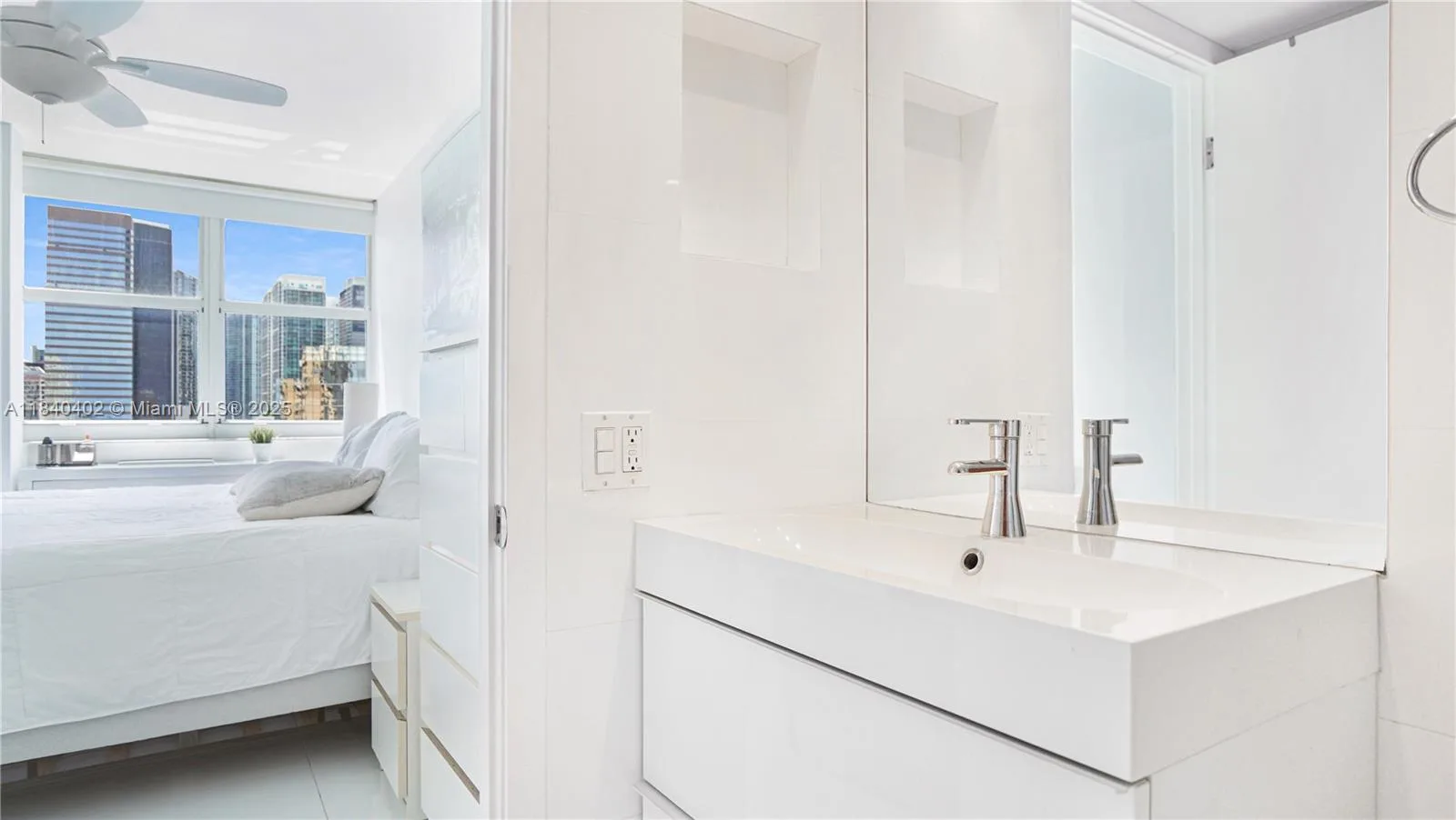 770 Claughton Island Dr # 1502, Miami, FL 33131 photo 4