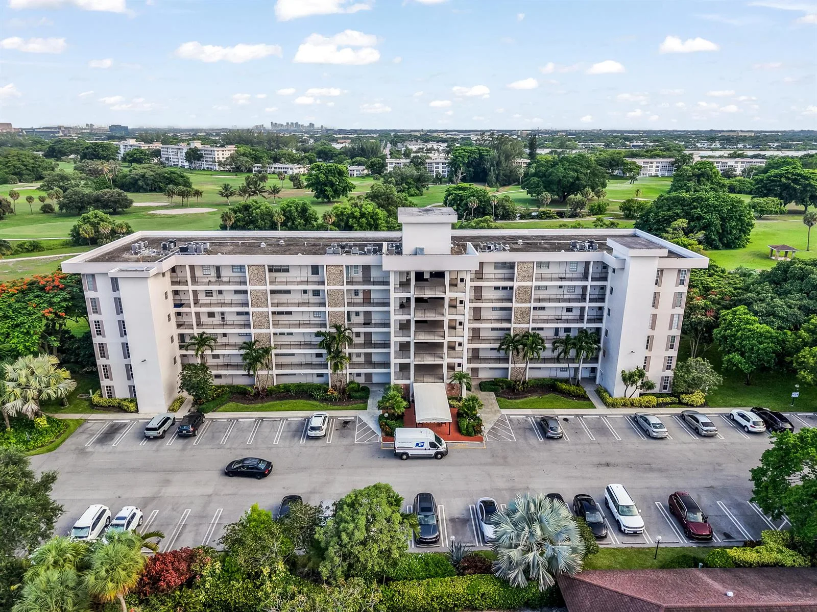 3000 N PALM AIRE Drive # 407, Pompano Beach, FL 33069