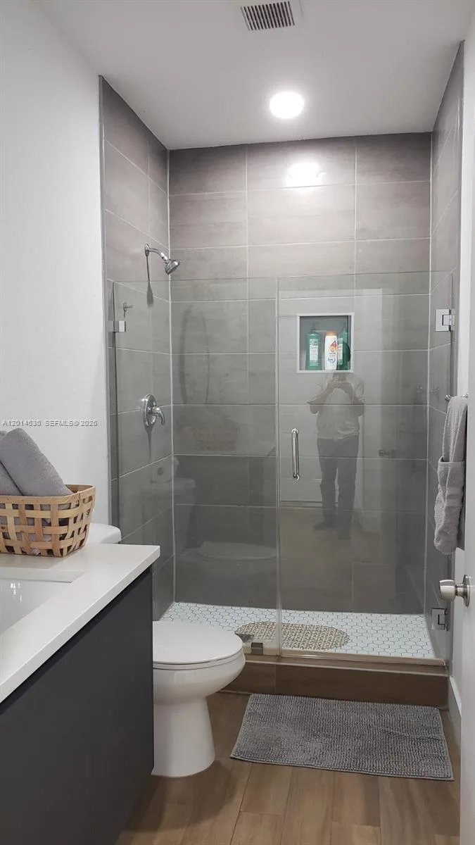 613 NW 10th St, Hallandale Beach, FL 33009 photo 8