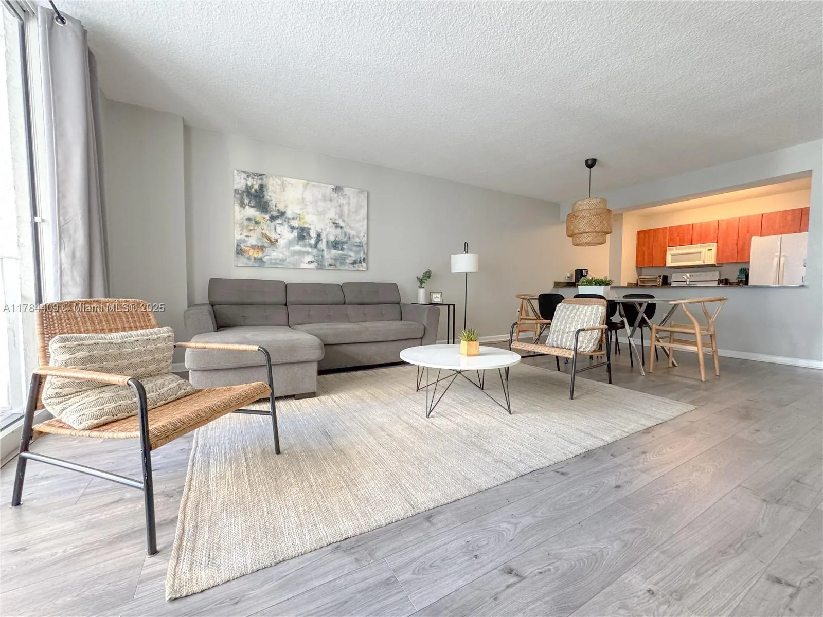 1200 Brickell Bay Dr # 1504, Miami, FL 33131 photo 3
