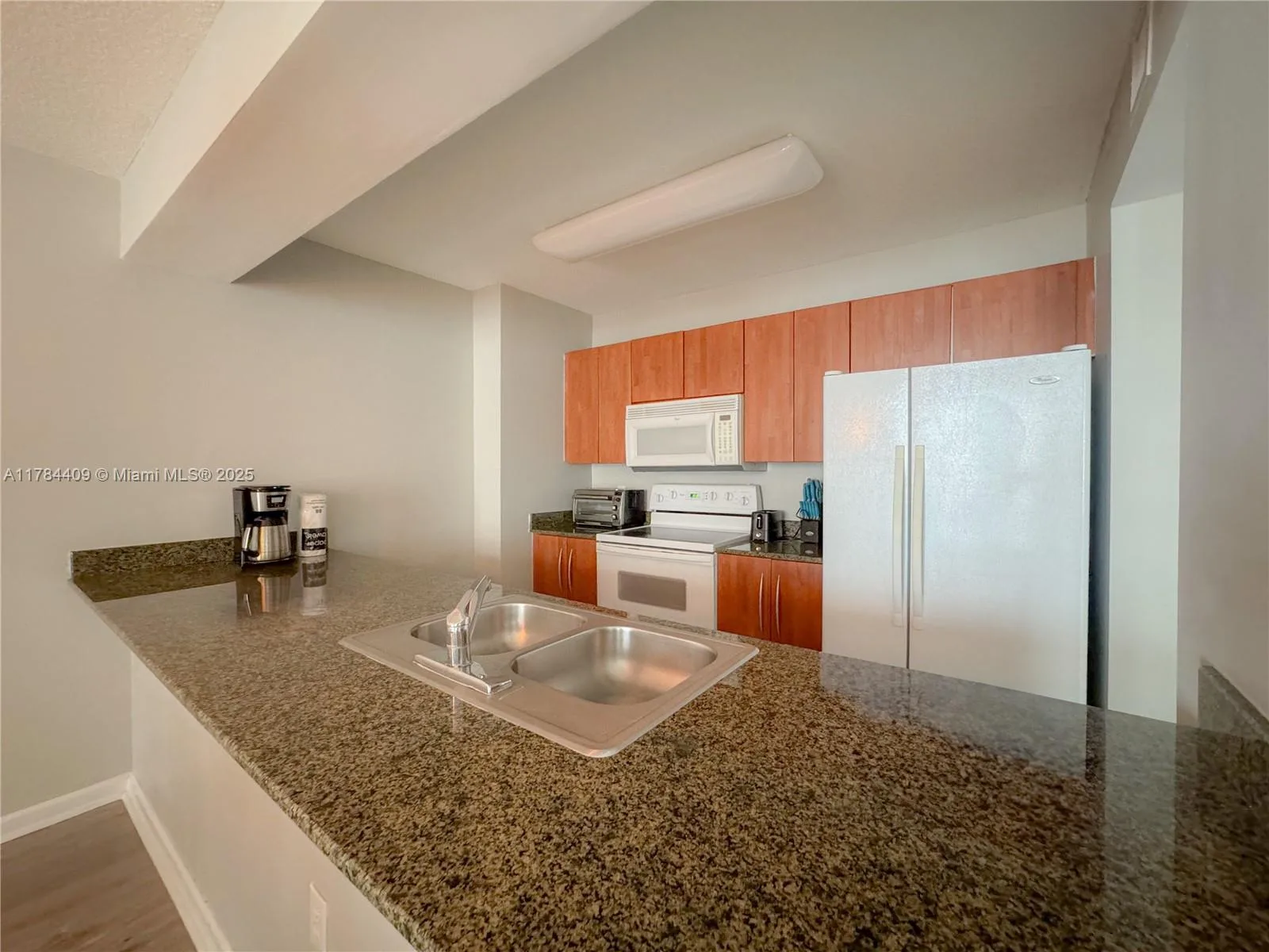 1200 Brickell Bay Dr # 1504, Miami, FL 33131 photo 7