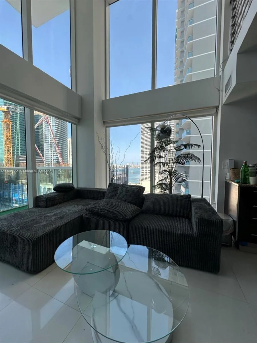 41 SE 5th St # 1201, Miami, FL 33131