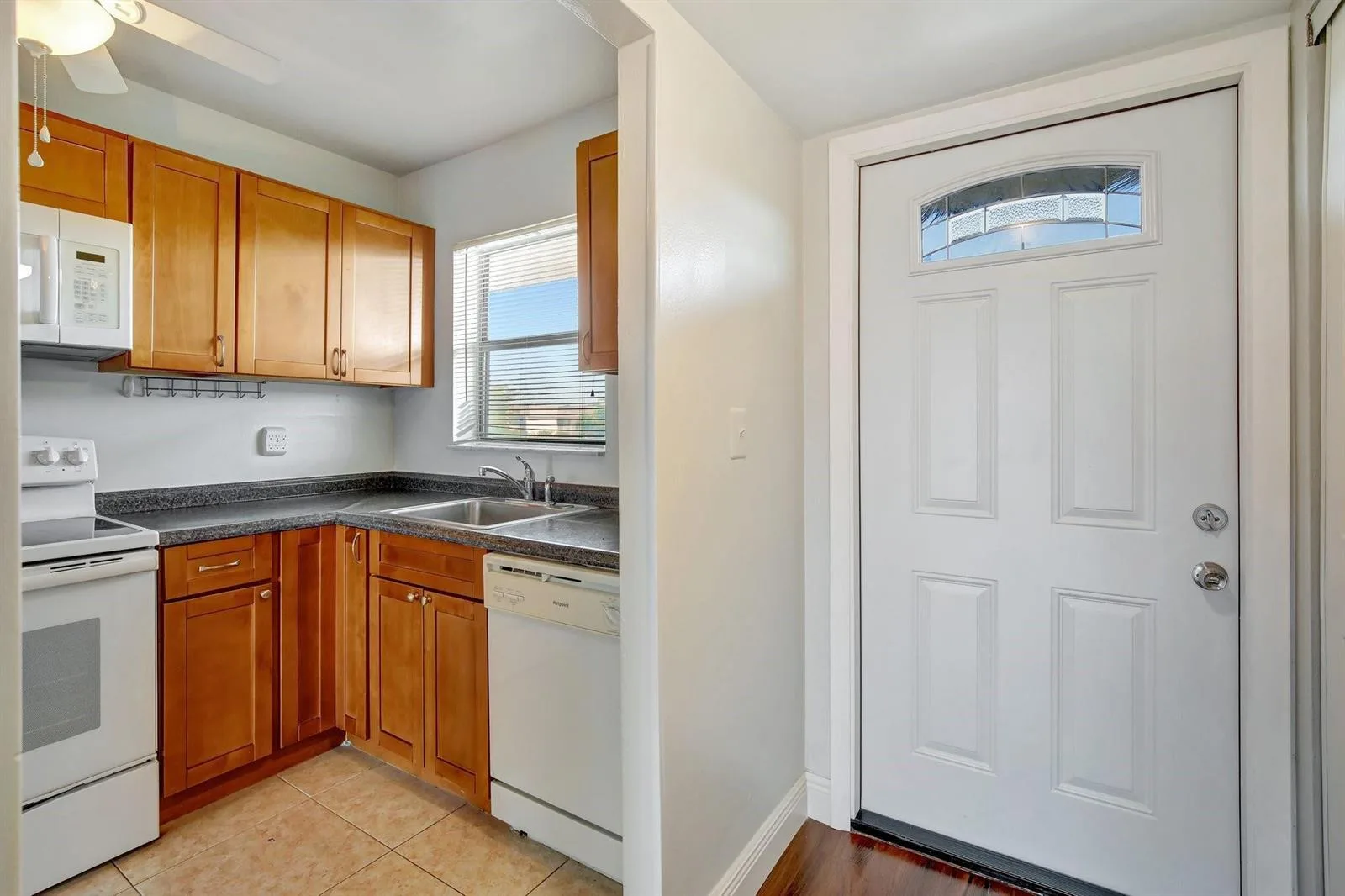 8225 Sunrise Lakes Boulevard # 303, Sunrise, FL 33322