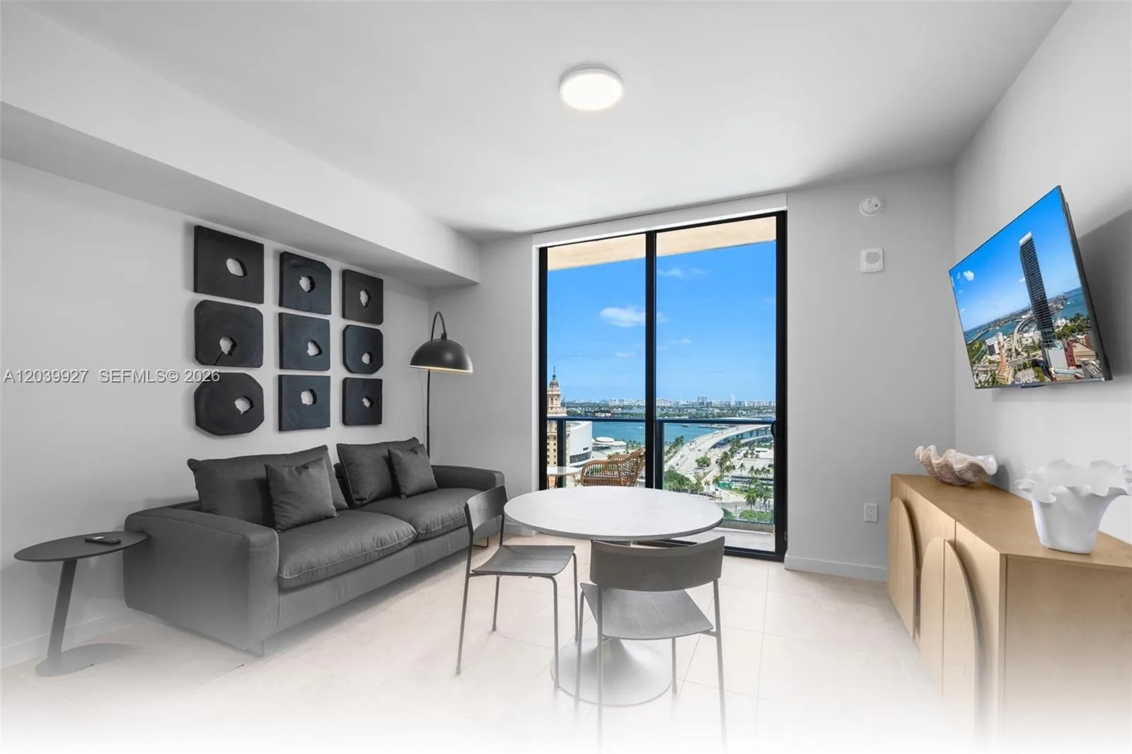 121 NE 5th St # 3200, Miami, FL 33132 photo 9