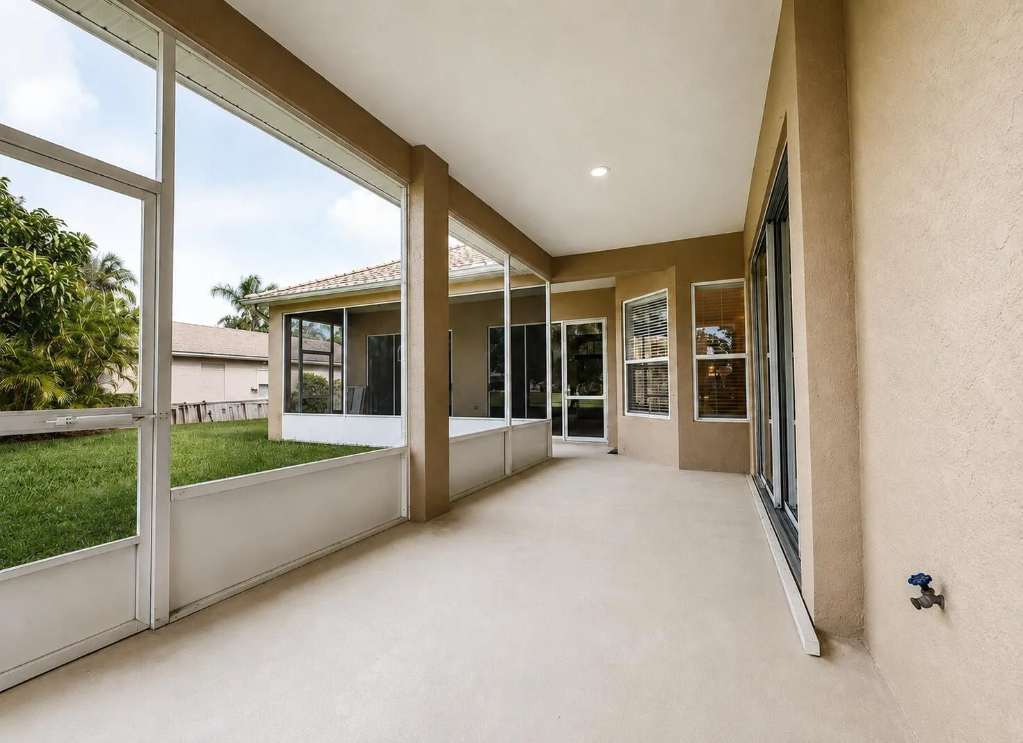 2811 Serenity Circle S, Fort Pierce, FL 34981 photo 4