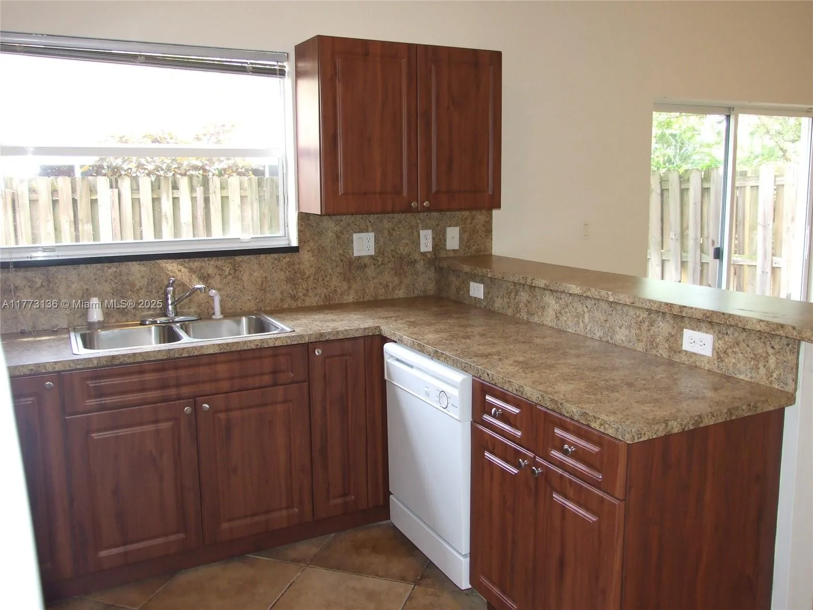 14082 SW 50th Ct, Miramar, FL 33027 photo 3