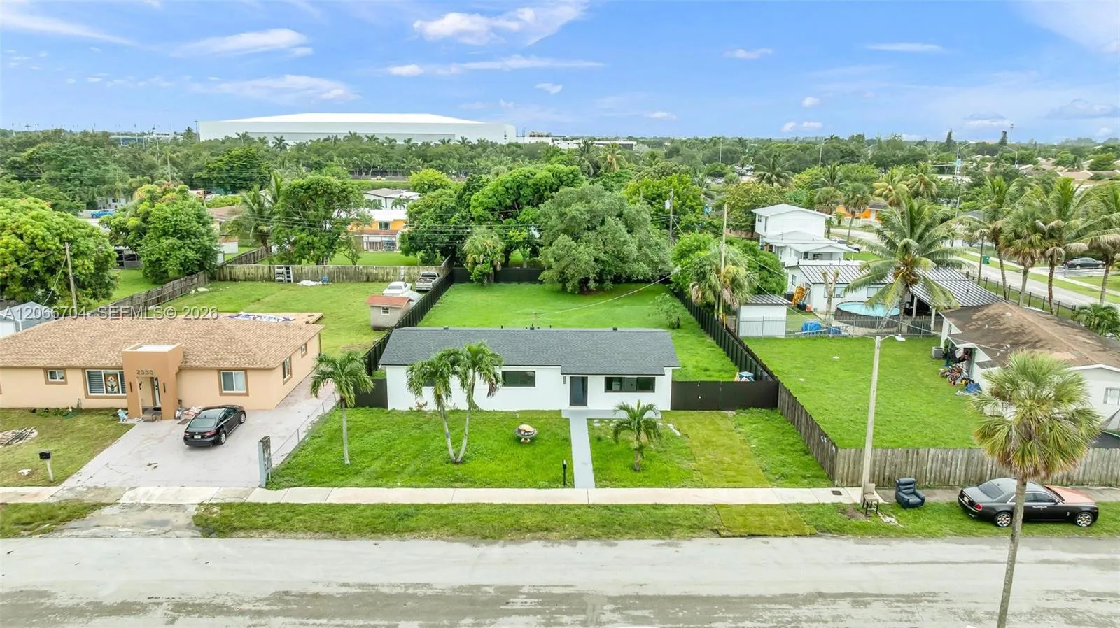 2600 NW 205th St, Miami Gardens, FL 33056