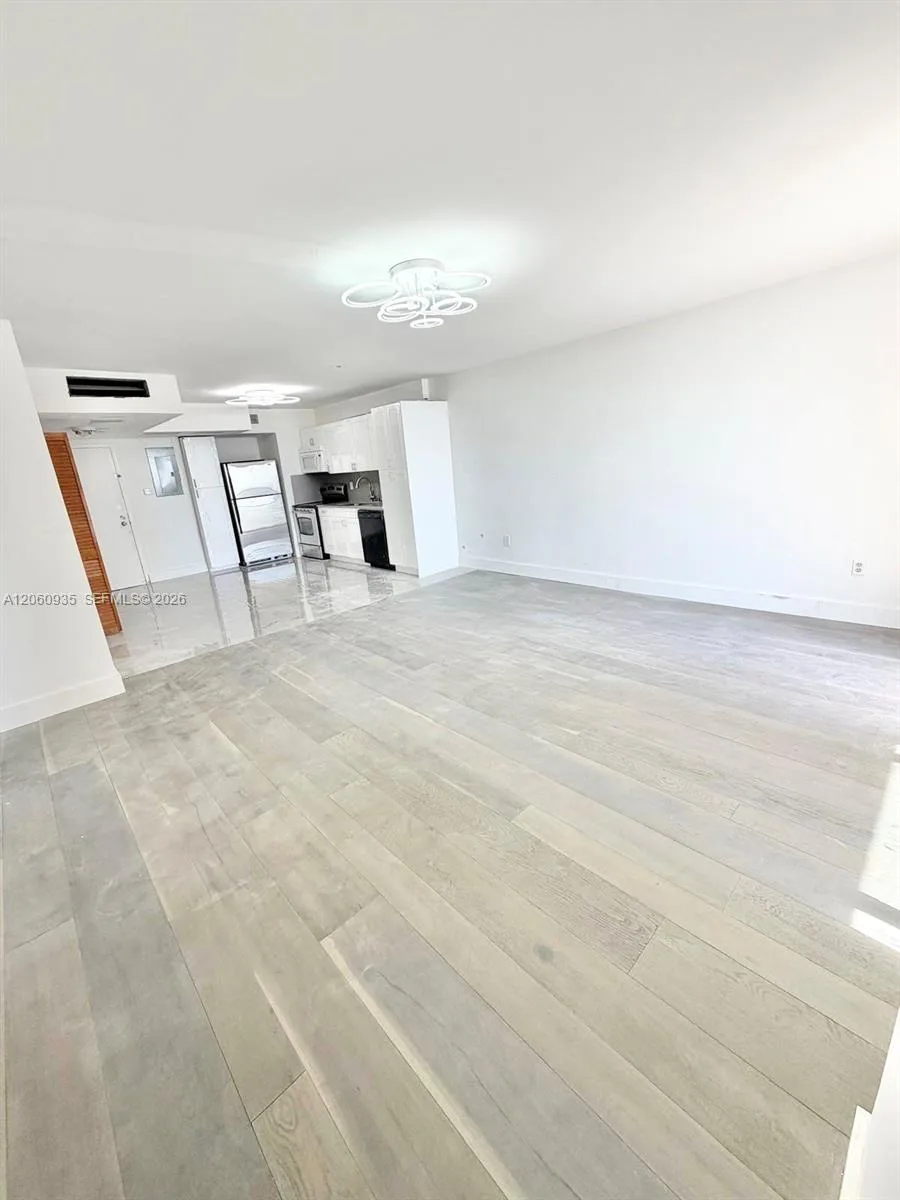 9273 Collins Ave # 811, Surfside, FL 33154 photo 3