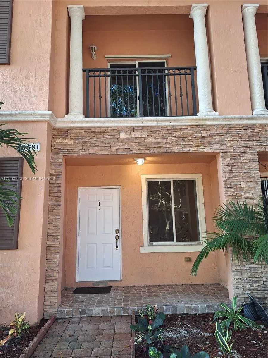 11381 SW 230th Ter, Miami, FL 33170
