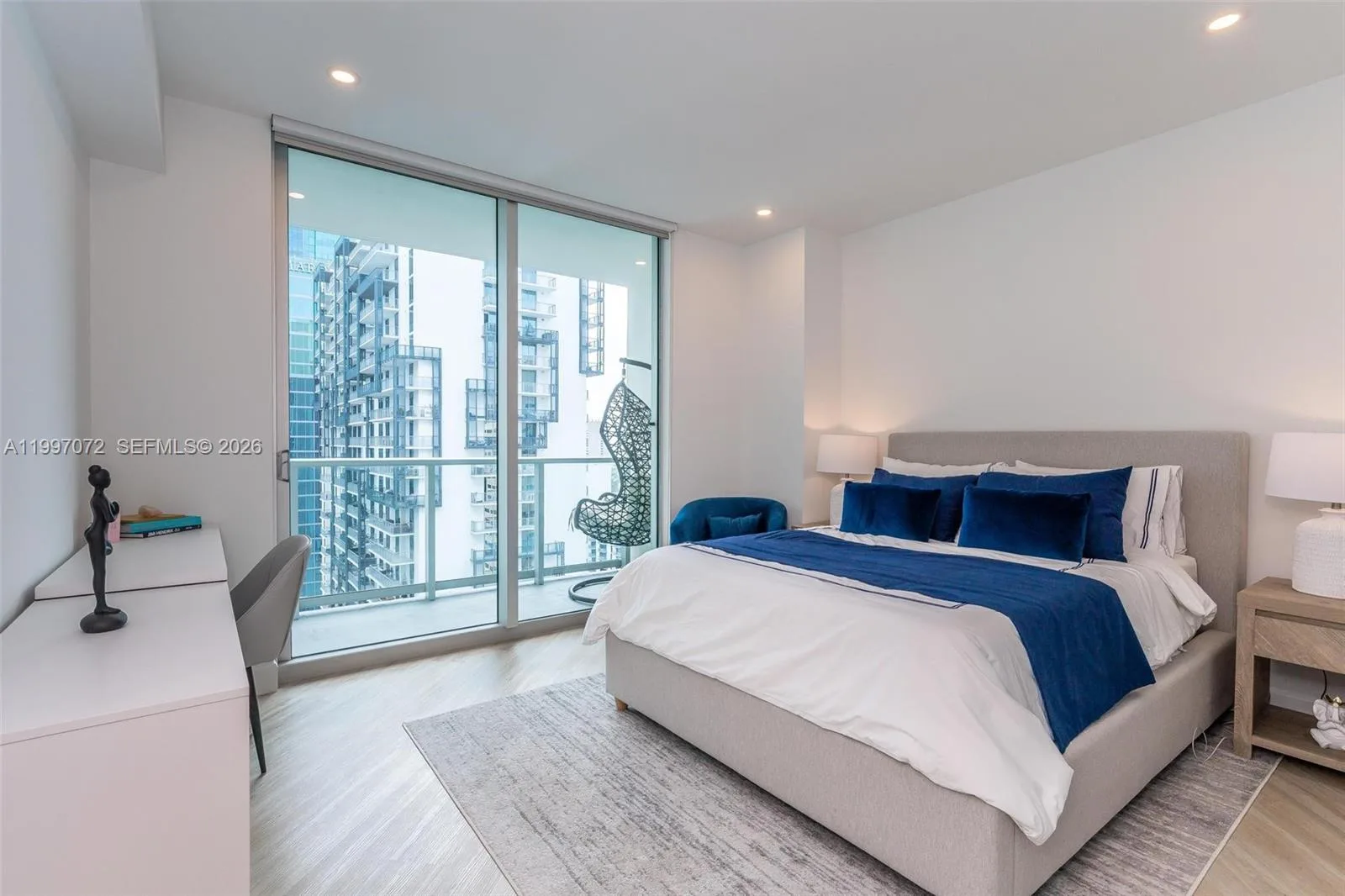 300 S Biscayne Blvd # T-3607, Miami, FL 33131 photo 11