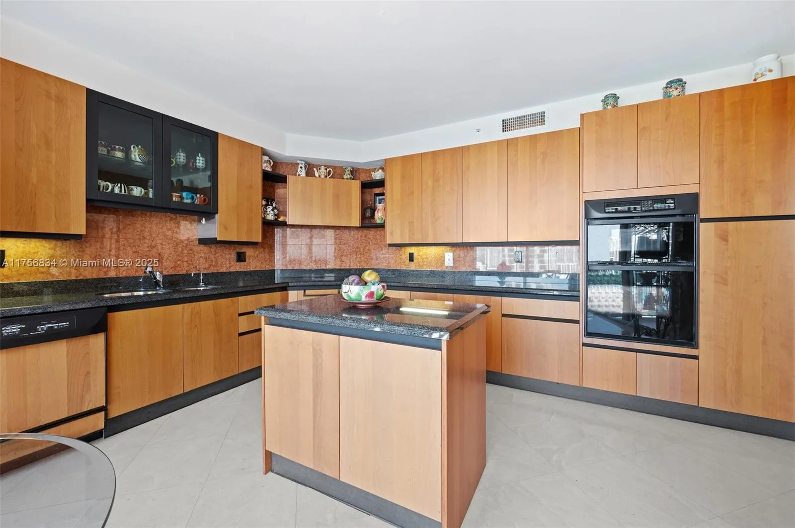 17555 Collins Ave # 1607, Sunny Isles Beach, FL 33160 photo 12