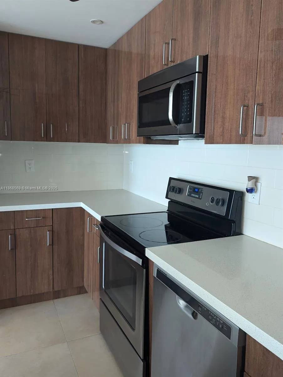 600 NE 36th St # 1804, Miami, FL 33137 photo 13