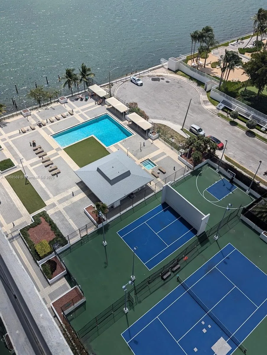 600 NE 36th St # 1804, Miami, FL 33137 photo 4