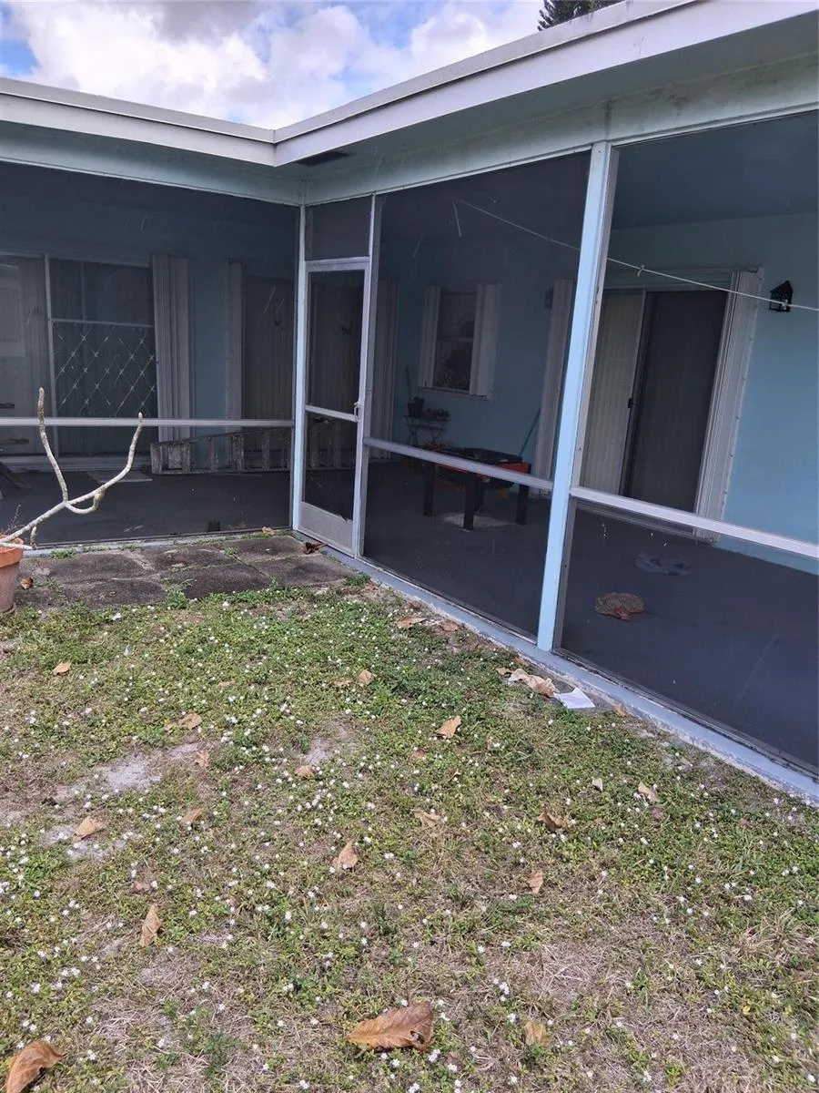 5709 NW 87th Avenue, Tamarac, FL 33321 photo 2