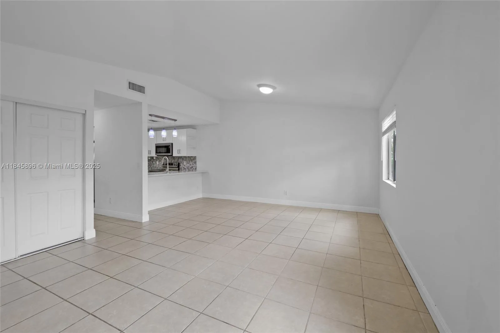 6322 Royal Woods Dr, Fort Myers, FL 33908 photo 7