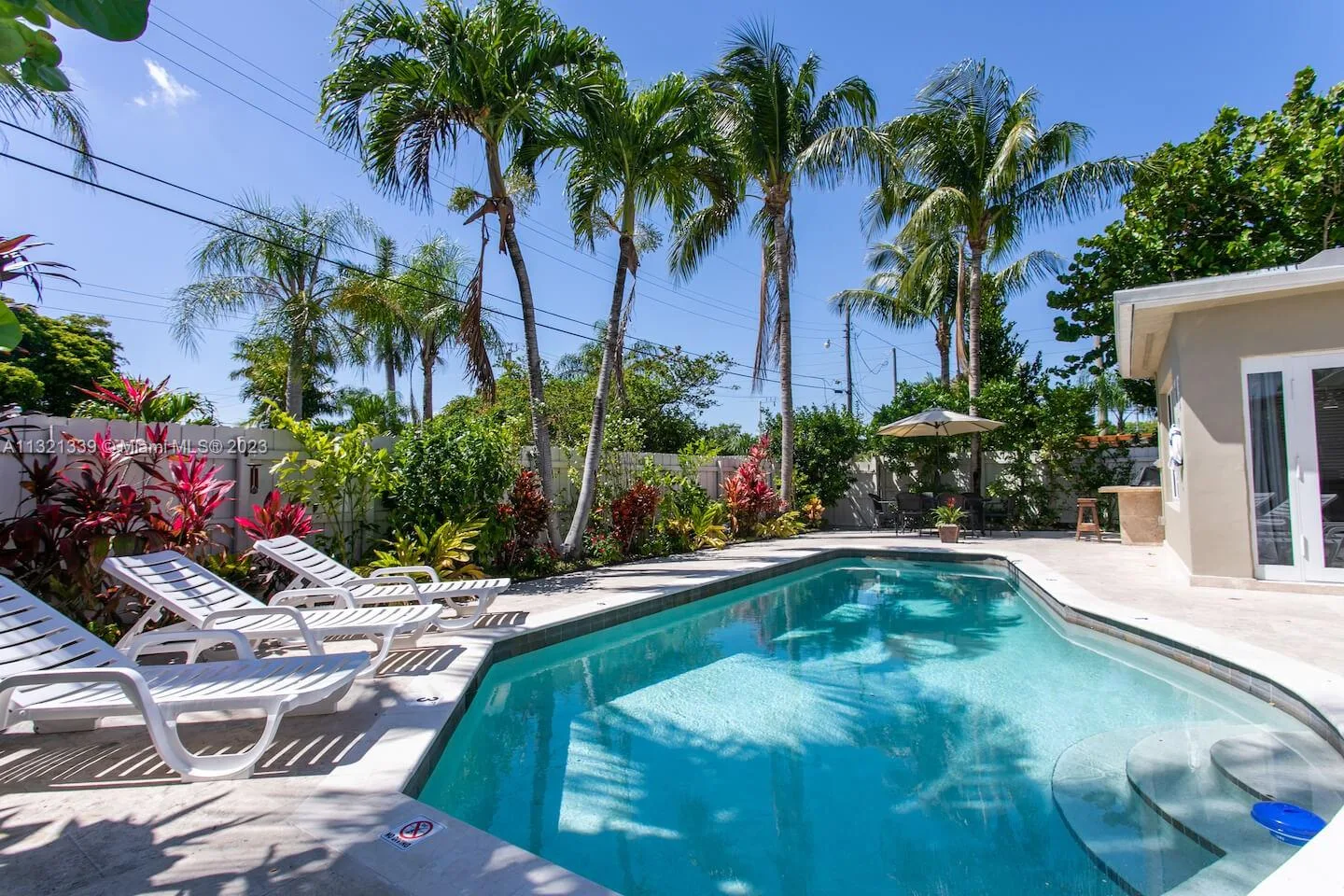 1120 N 13th Terrace, Hollywood, FL 33019 photo 2