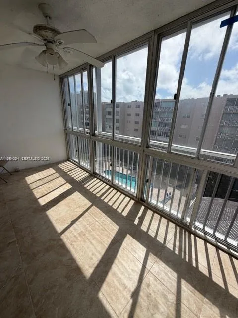 319 NE 14th Ave # 607, Hallandale Beach, FL 33009 photo 6