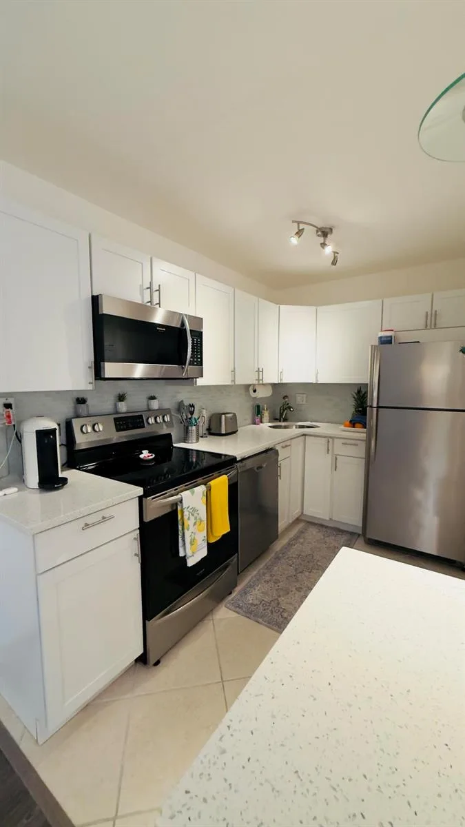 702 SE 2nd Avenue SE # 405, Deerfield Beach, FL 33441 photo 4