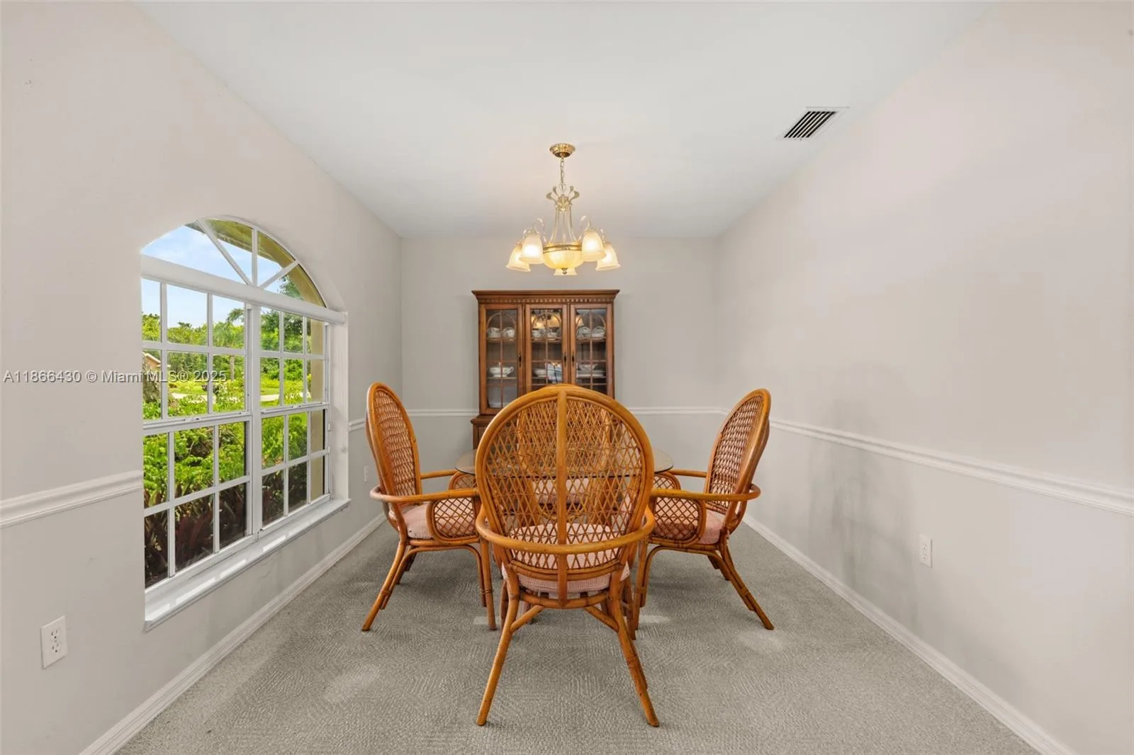 505 Barcelona Drive, Sebring, FL 33875 photo 3
