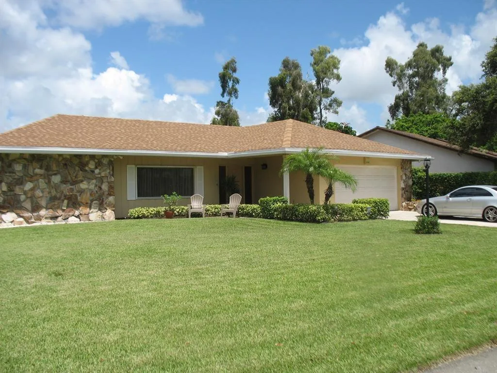 1805 Richard Lane, Palm Springs, FL 33406
