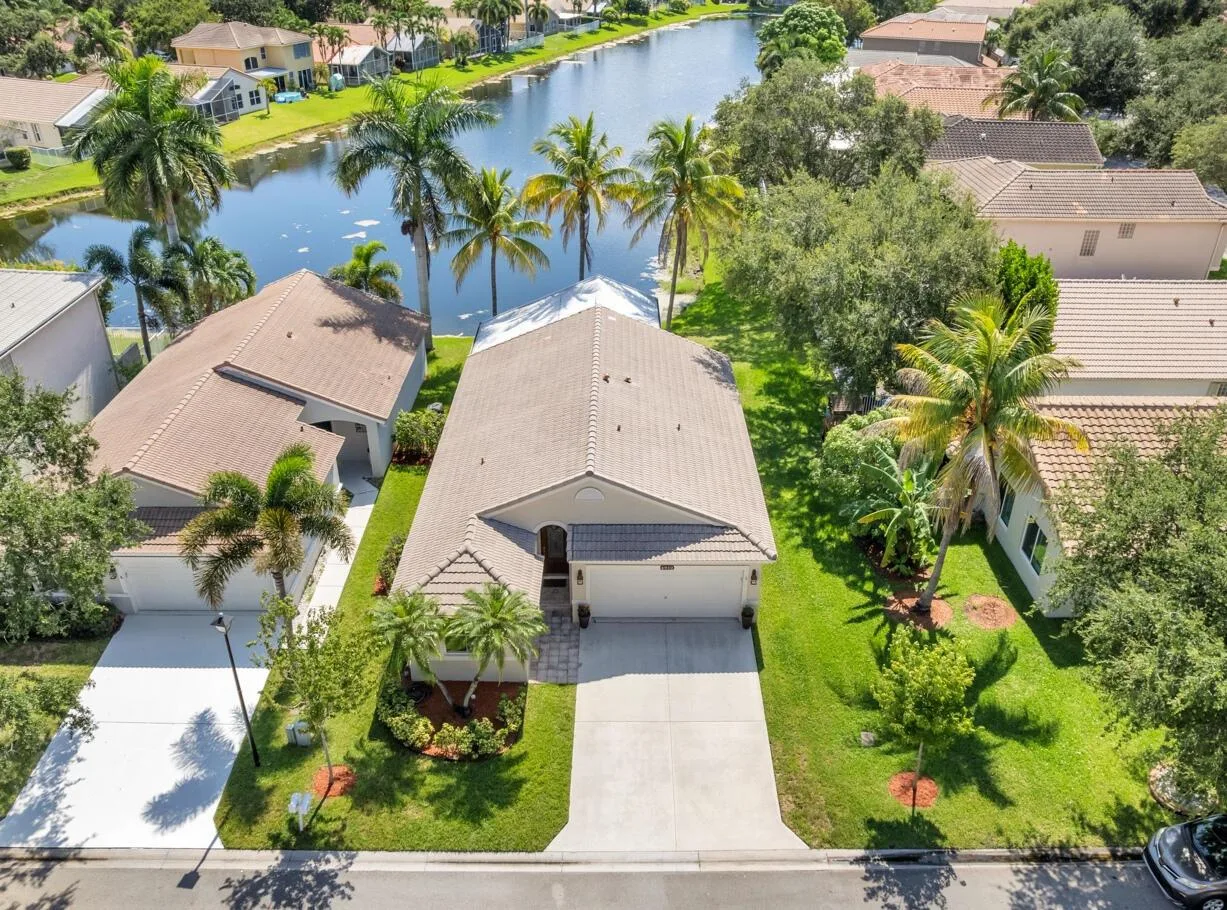 4912 NW 55TH Boulevard, Coconut Creek, FL 33073