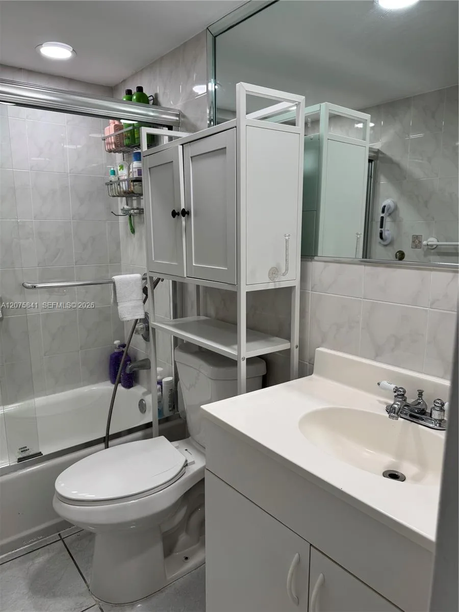 9401 SW 4th St # 103, Miami, FL 33174 photo 7