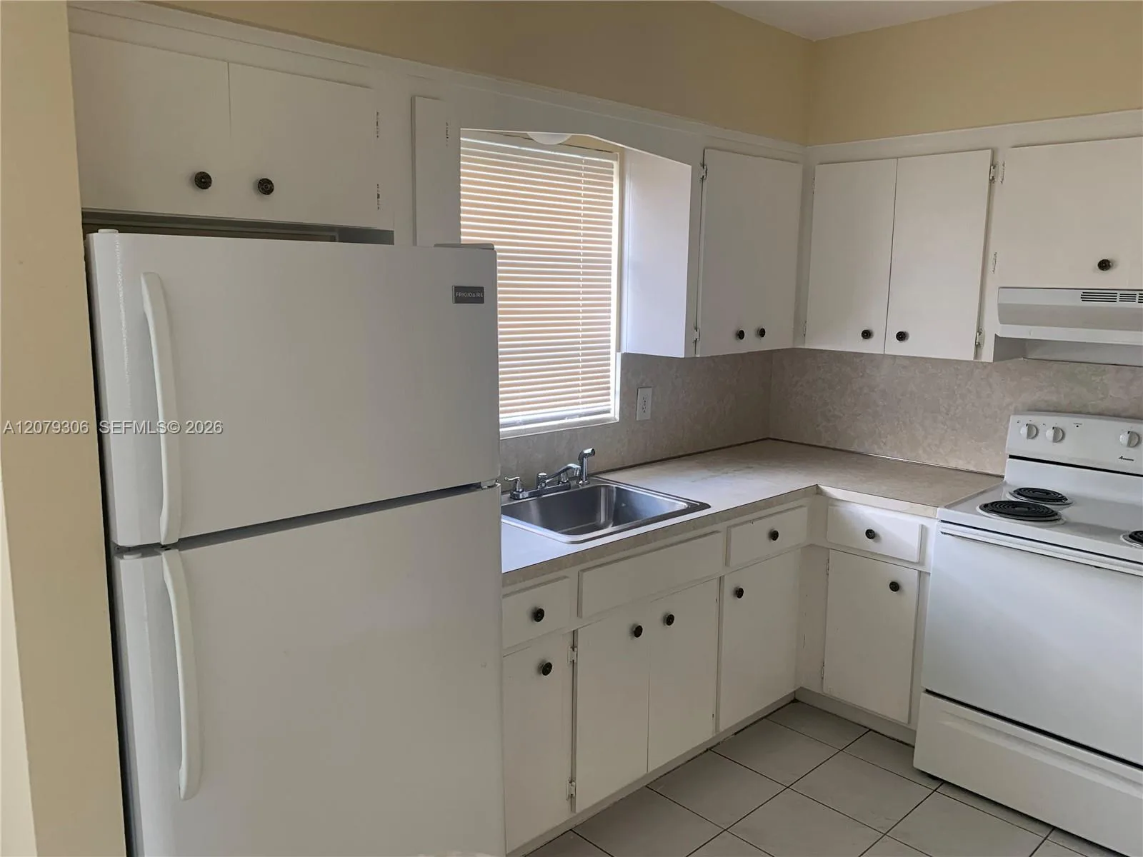 2220 Pierce St # 9, Hollywood, FL 33020 photo 6