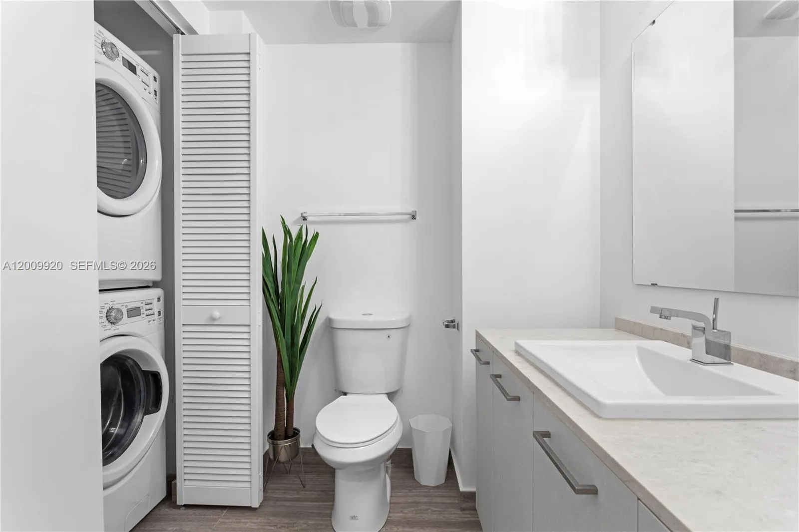 1010 Brickell Ave # 4608, Miami, FL 33131 photo 11