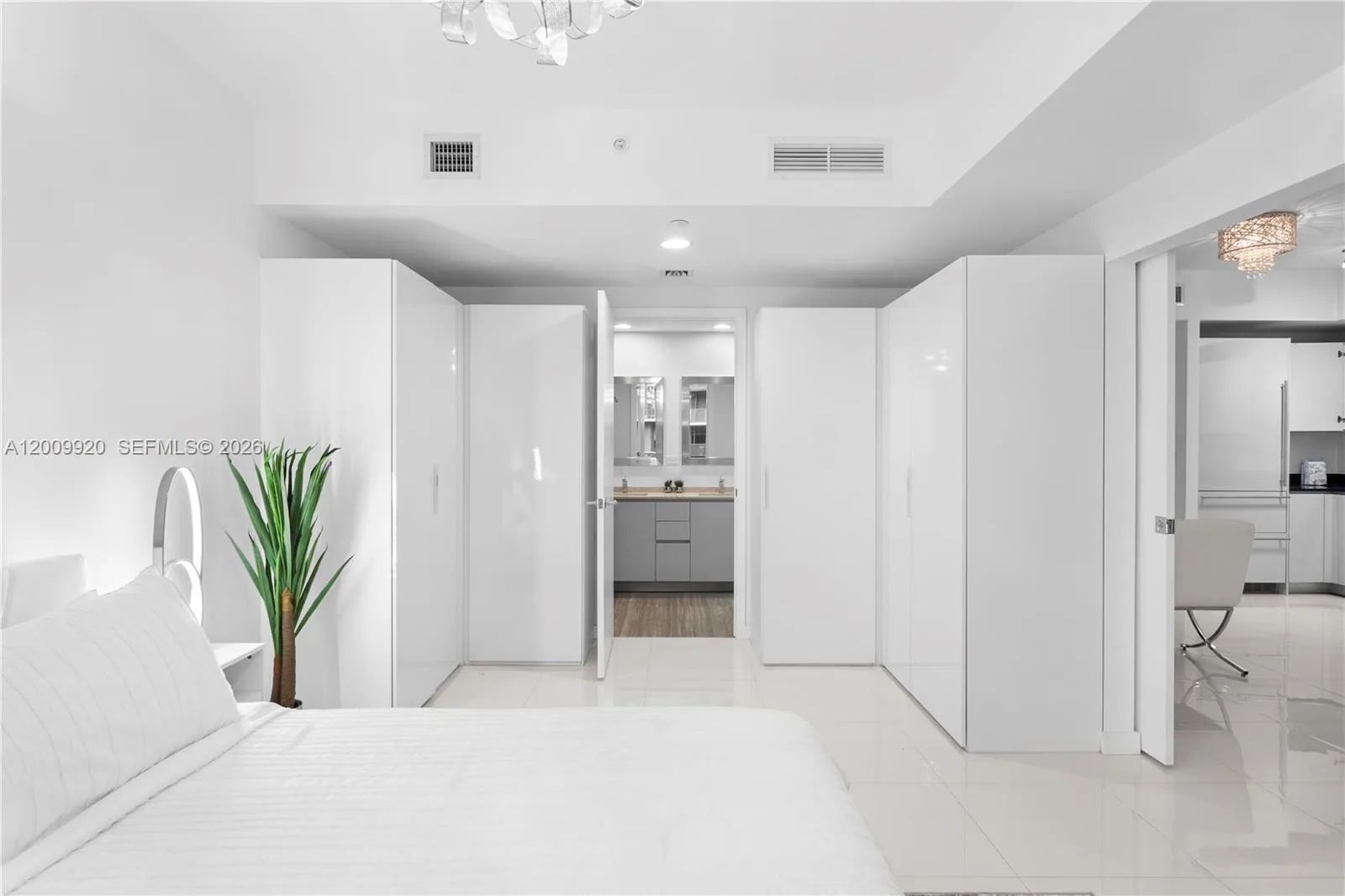 1010 Brickell Ave # 4608, Miami, FL 33131 photo 12