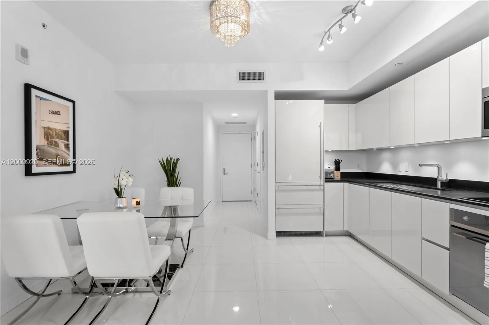 1010 Brickell Ave # 4608, Miami, FL 33131 photo 4