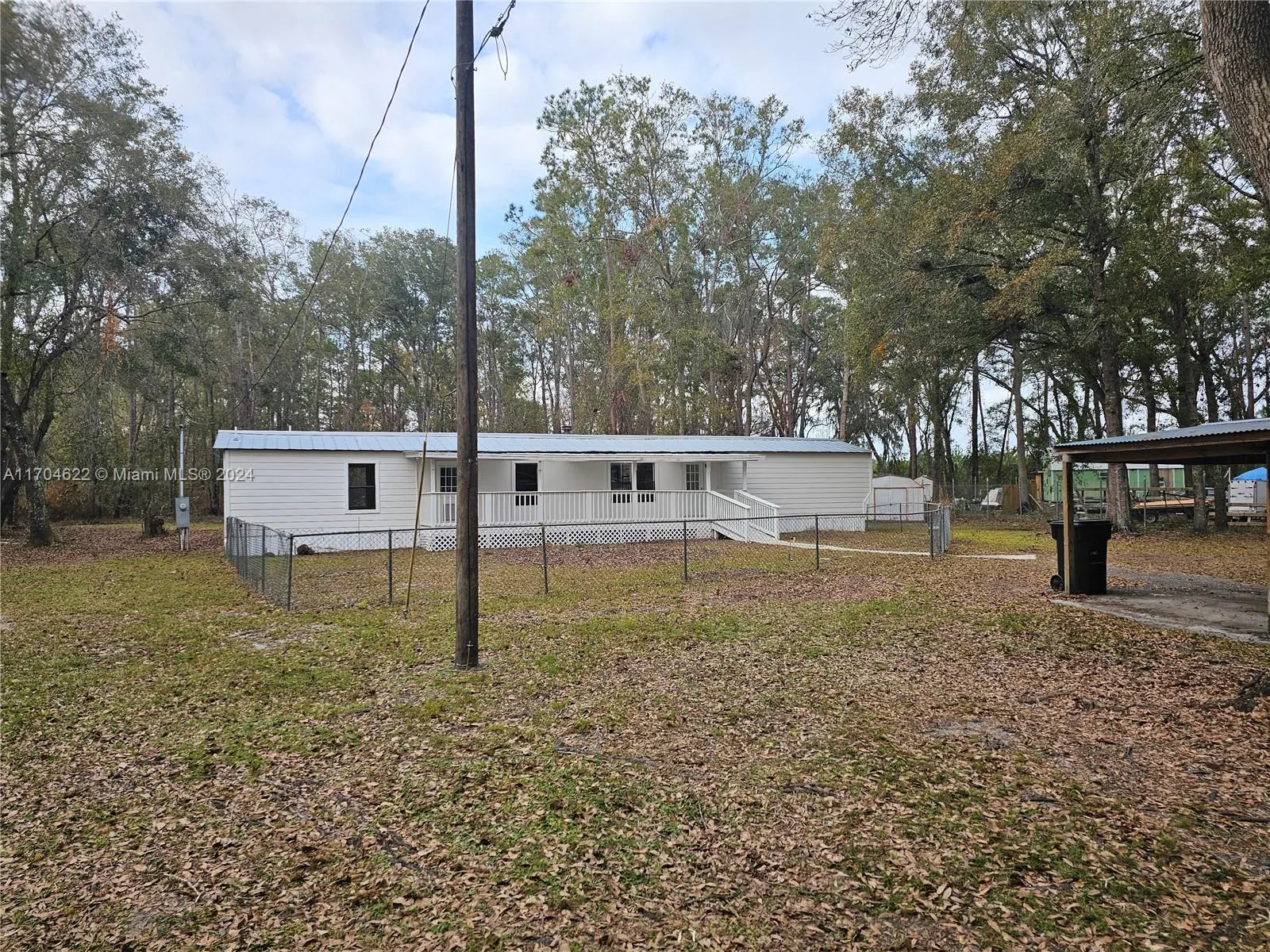 2522 NW 121St AVE, Gainesville, FL 32609-4005 photo 3