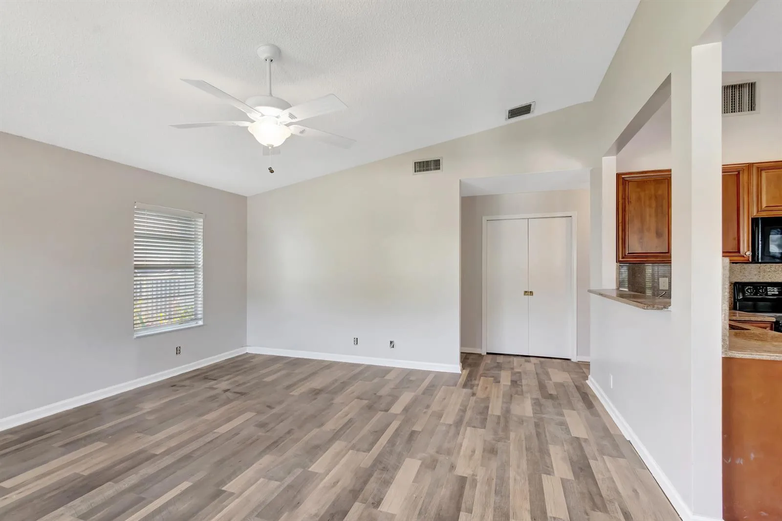 5048 BRIAN Boulevard, Boynton Beach, FL 33472 photo 4