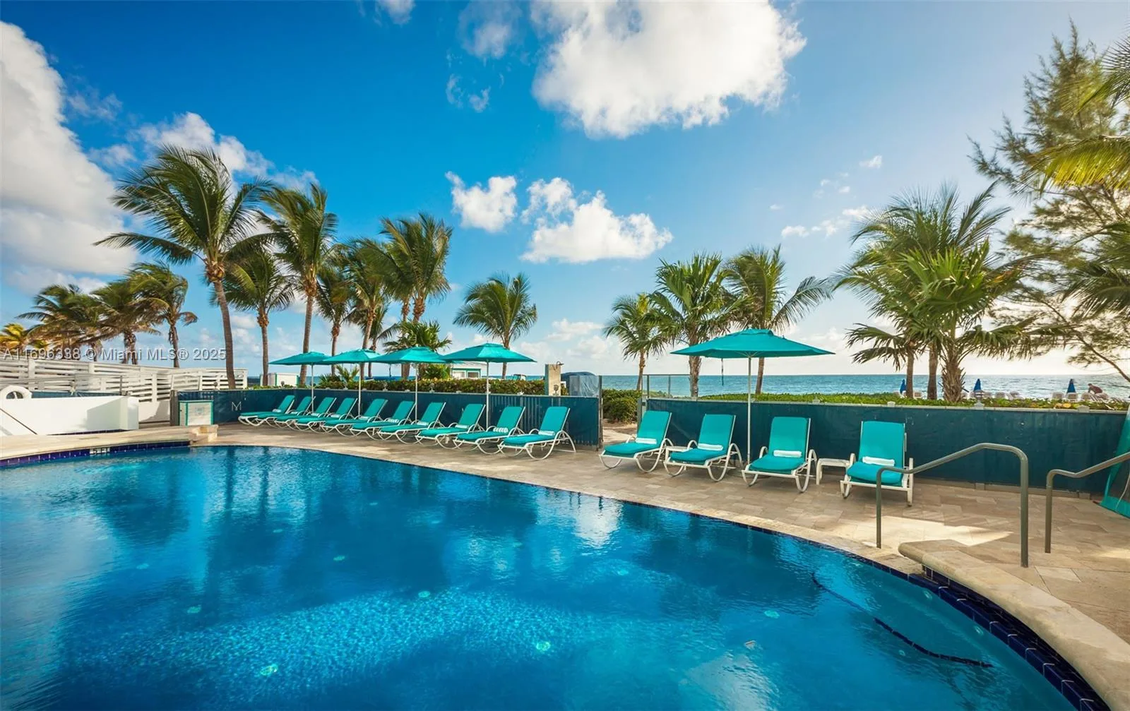Marenas Resort – photo 16