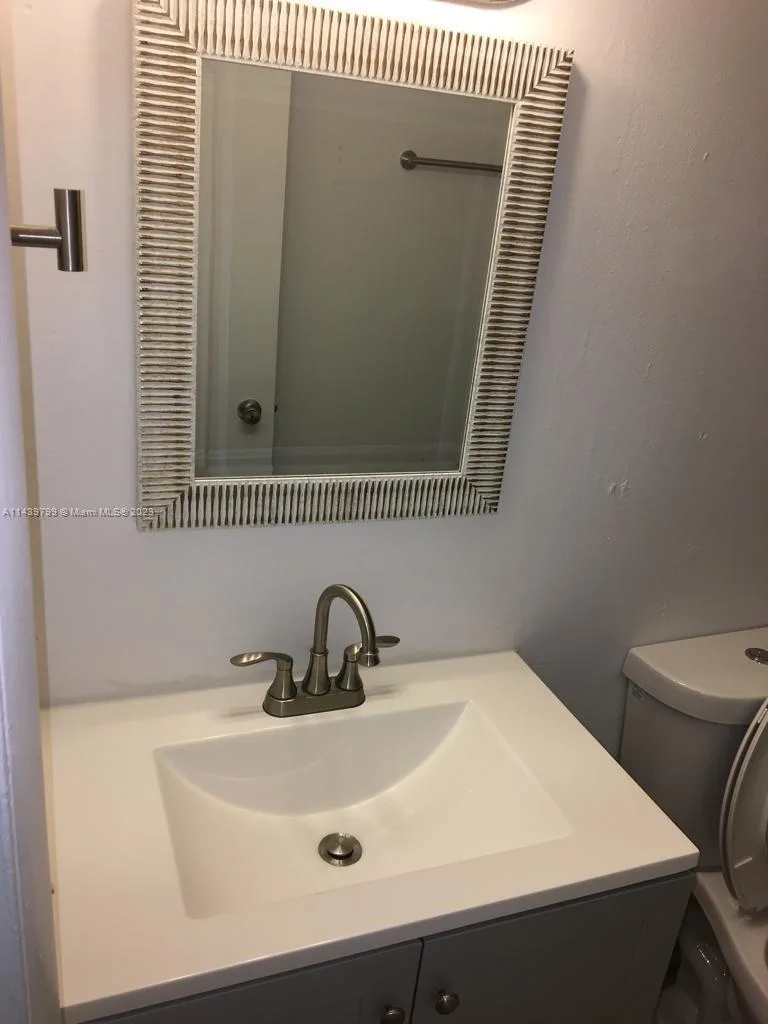 498 NW 165th St Rd # D205, Miami, FL 33169 photo 13