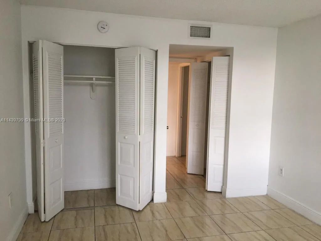498 NW 165th St Rd # D205, Miami, FL 33169 photo 9