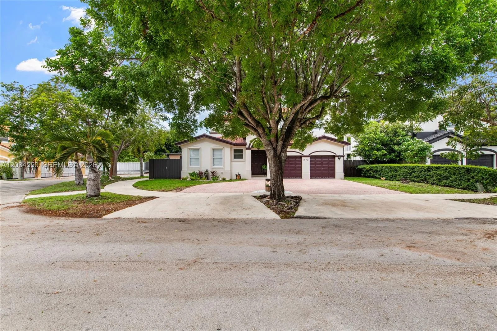 15761 SW 59th Ter, Miami, FL 33193 photo 2