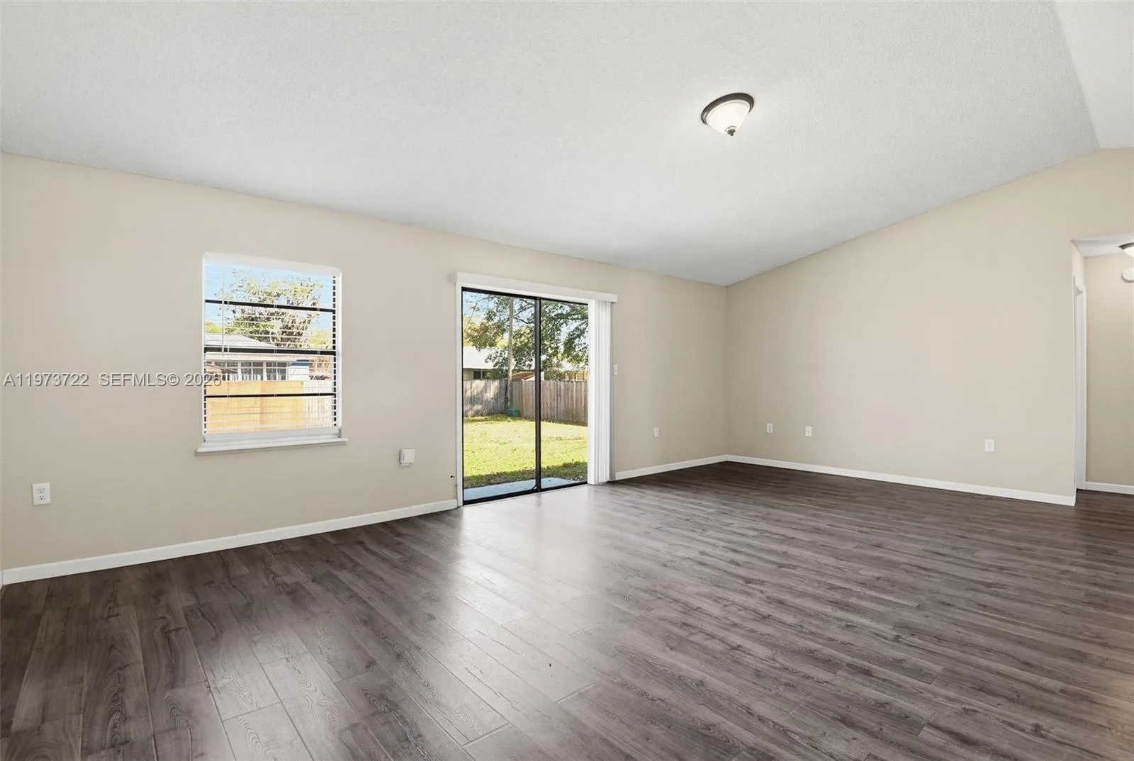 637 Mosquero Ave, Deltona, FL 32738 photo 12