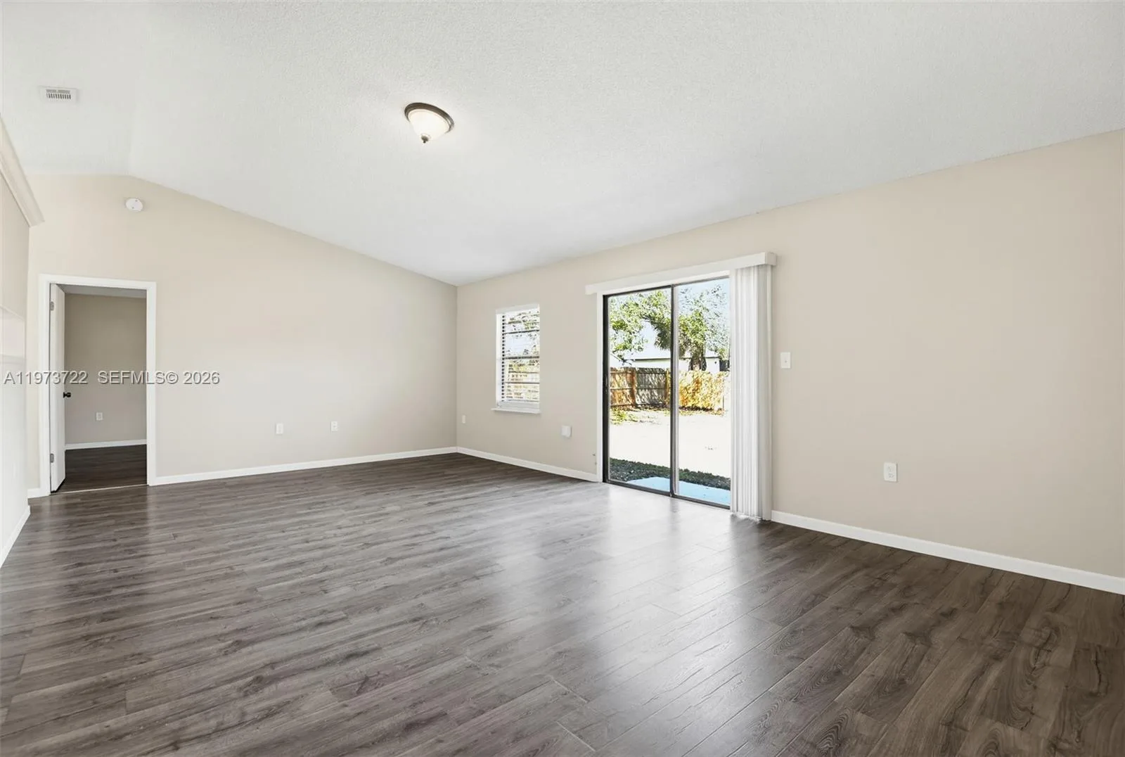 637 Mosquero Ave, Deltona, FL 32738 photo 9