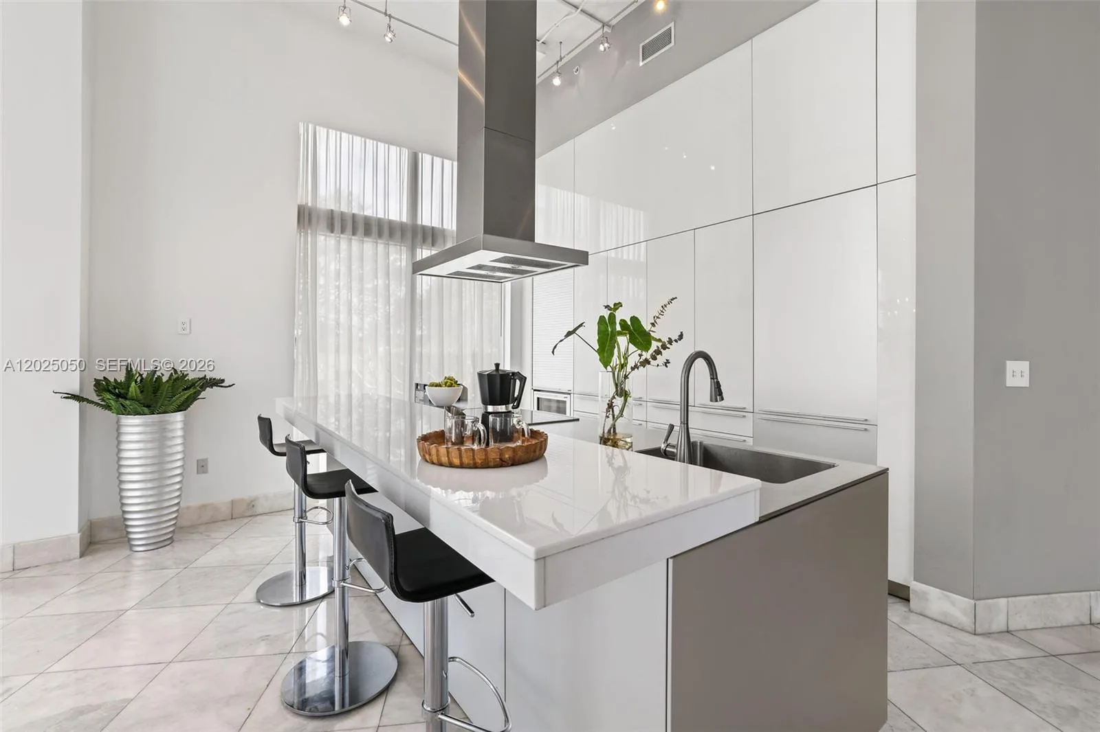 2001 Meridian Ave # 101, Miami Beach, FL 33139 photo 12