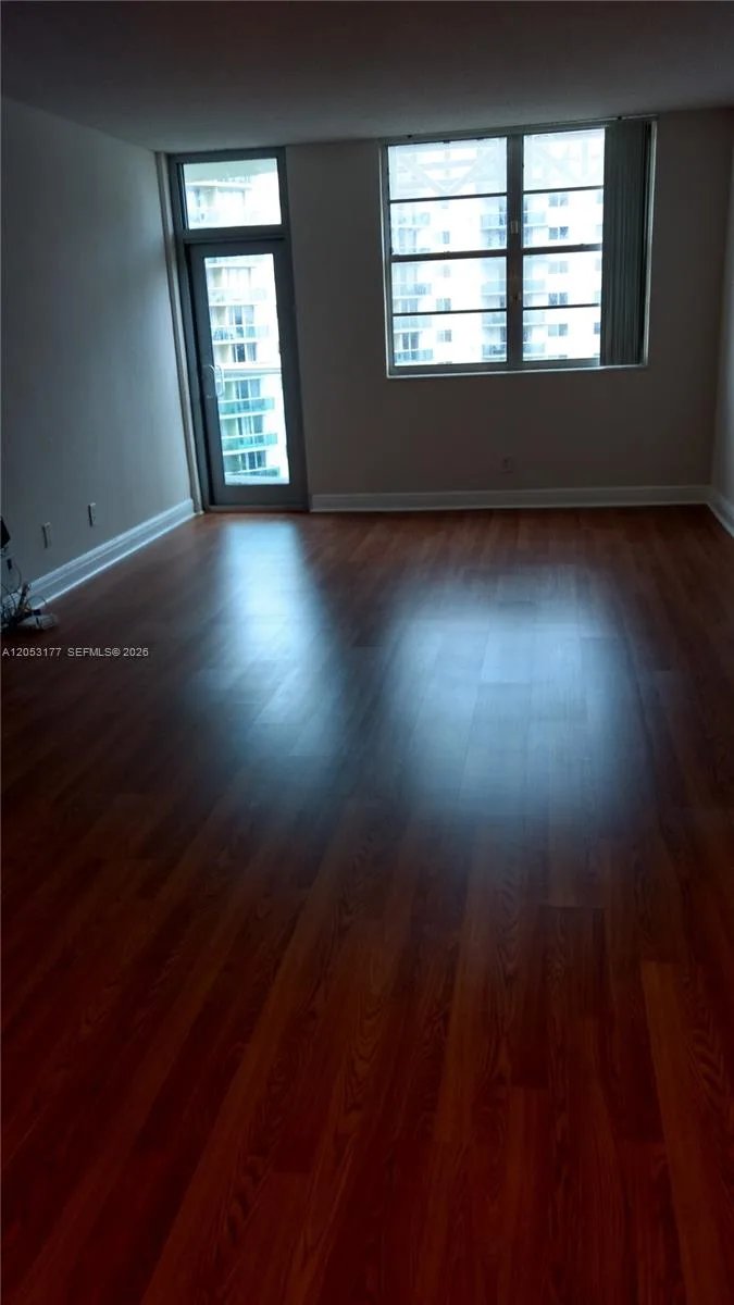 19390 Collins Avenue # 1014, Sunny Isles Beach, FL 33160 photo 3